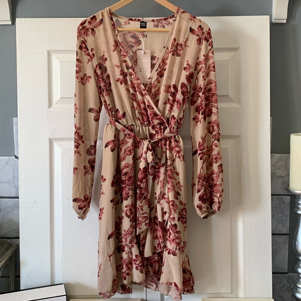 Emery Rose Dress  NWT